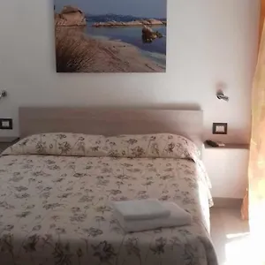 Domo Silvia , La Maddalena (Sassari) Italia